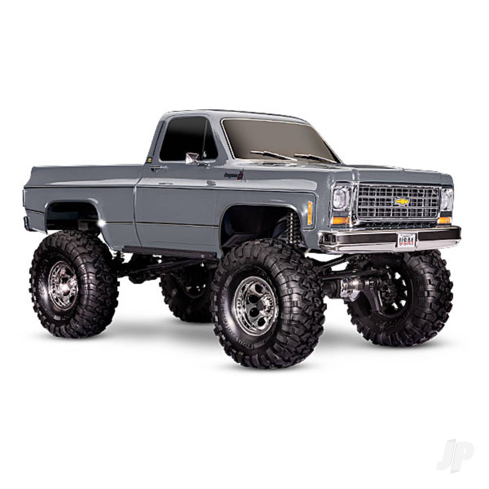 Traxxas TRX-4 1979 Chevrolet K10 High Trail Edition 1:10 4WD Electric Trail Crawler - Silver (+ TQi 4-ch XL-5 HV Titan 550)